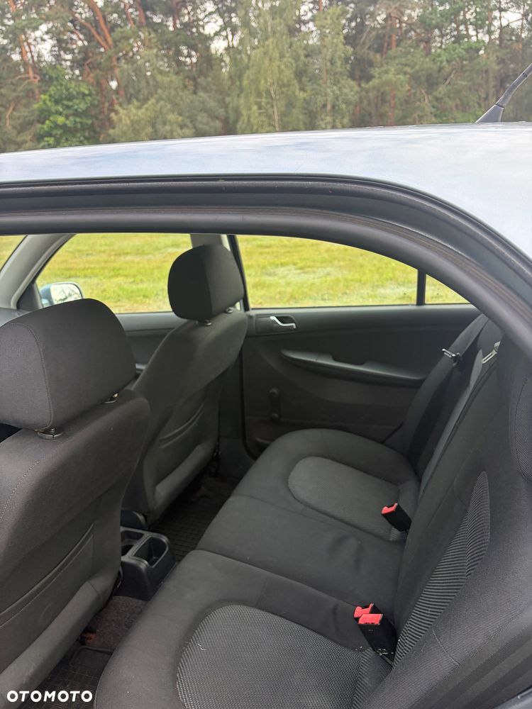Skoda Fabia 1.4 16V Comfort - 6