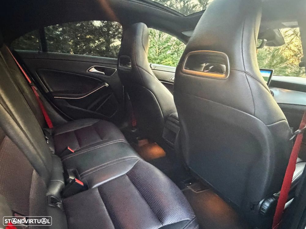 Mercedes-Benz CLA 45 AMG 4Matic Speedshift DCT 7G Night Edition - 22