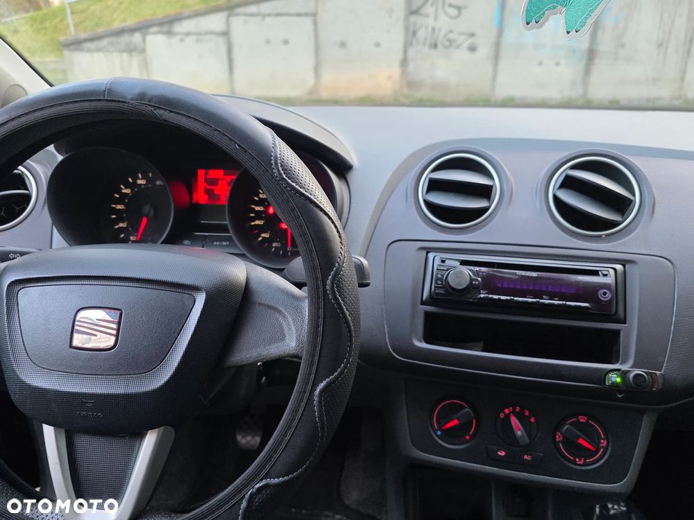 Seat Ibiza 1.4 16V Passion - 5