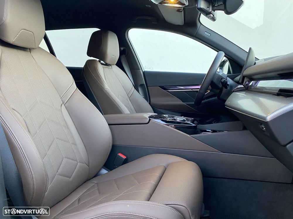 BMW i5 eDrive40 Pack Desportivo M - 19