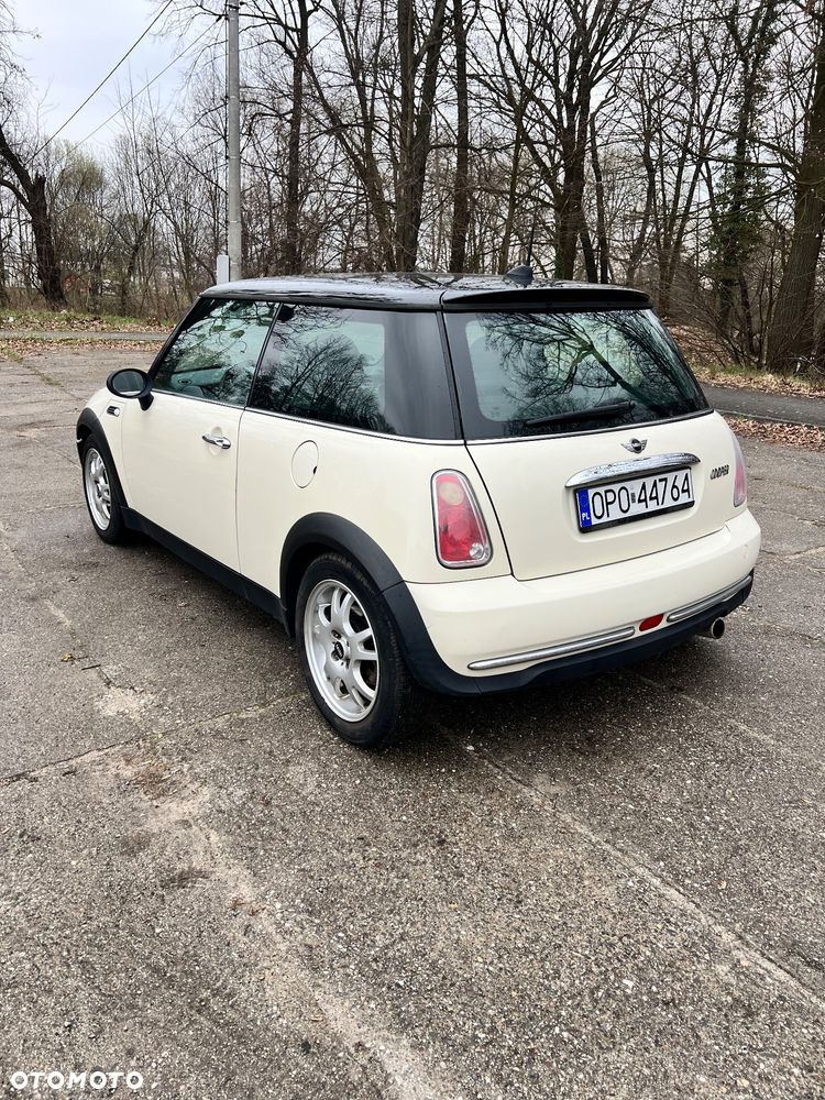 MINI Cooper Standard - 6