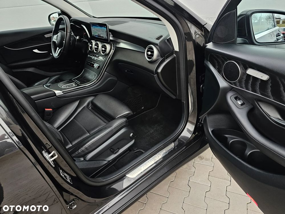 Mercedes-Benz GLC 220 d 4Matic 9G-TRONIC - 8
