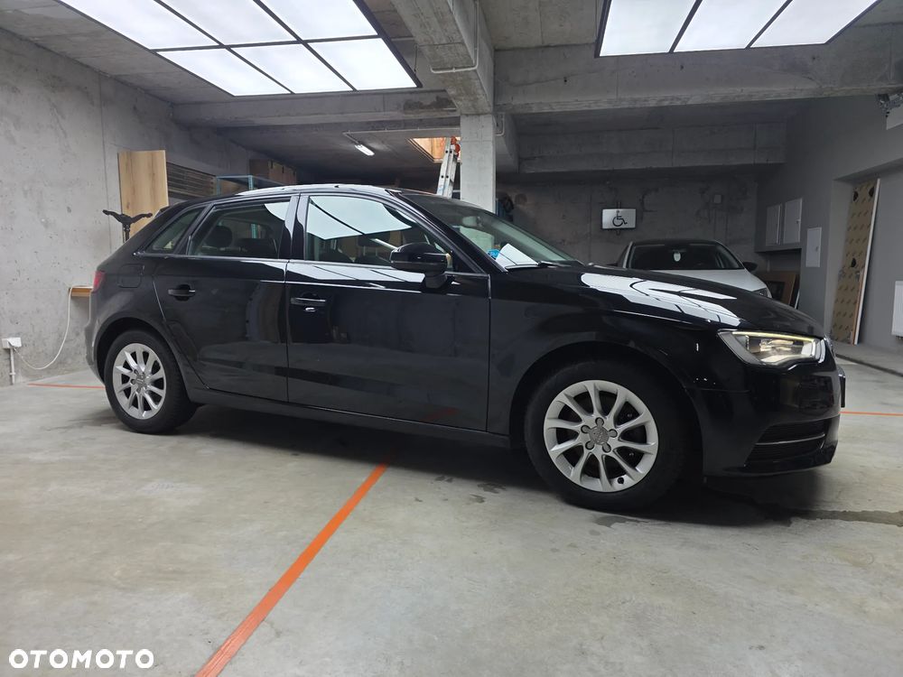 Audi A3 Sportback - 6