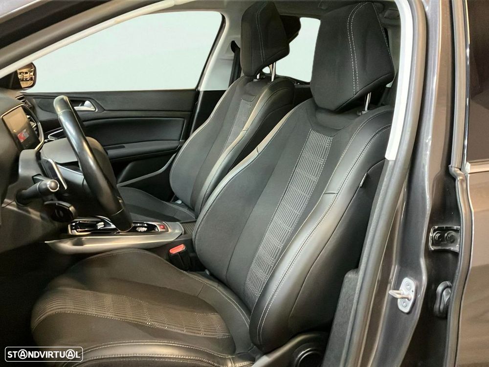 Peugeot 308 1.5 BlueHDi Style EAT8 - 16