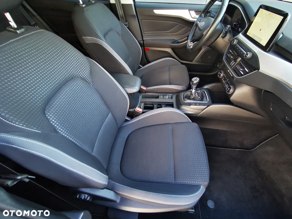 Ford Focus 1.0 EcoBoost STart-Stopp-System TITANIUM X - 14