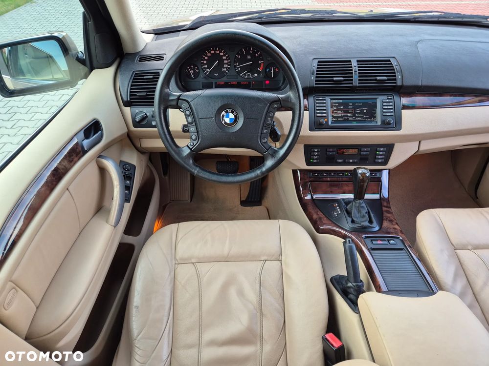BMW X5 4.4 i Edition Exclusive Sport - 36