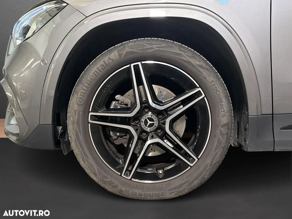 Mercedes-Benz GLA 200 d 4MATIC - 15