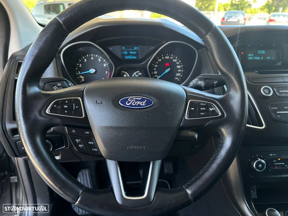 Ford Focus SW 1.0 EcoBoost S&S TREND - 11