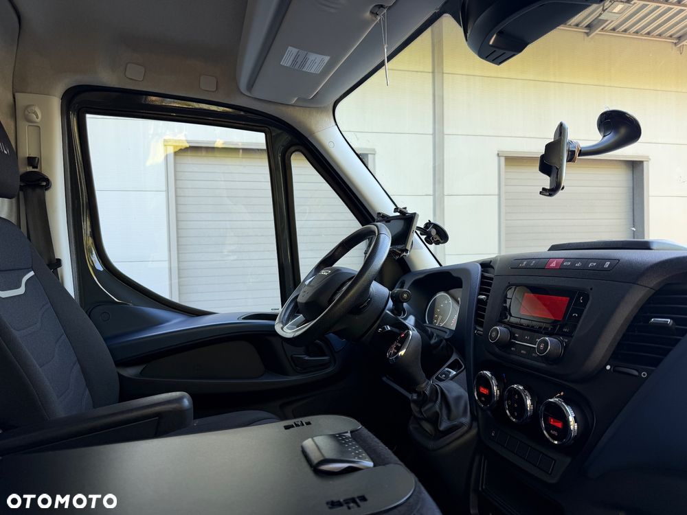 Iveco DAILY 35S18 - 25
