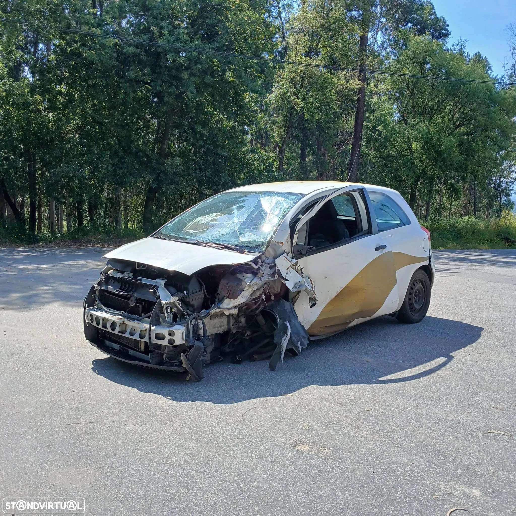 TOYOTA YARIS 1364 cc 90 cv de 2009 - Peças Usadas (9882) - 2