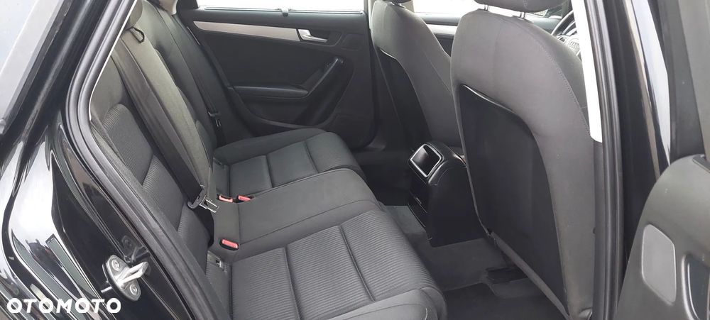 Audi A4 Avant 2.0 TDI DPF Ambiente - 26