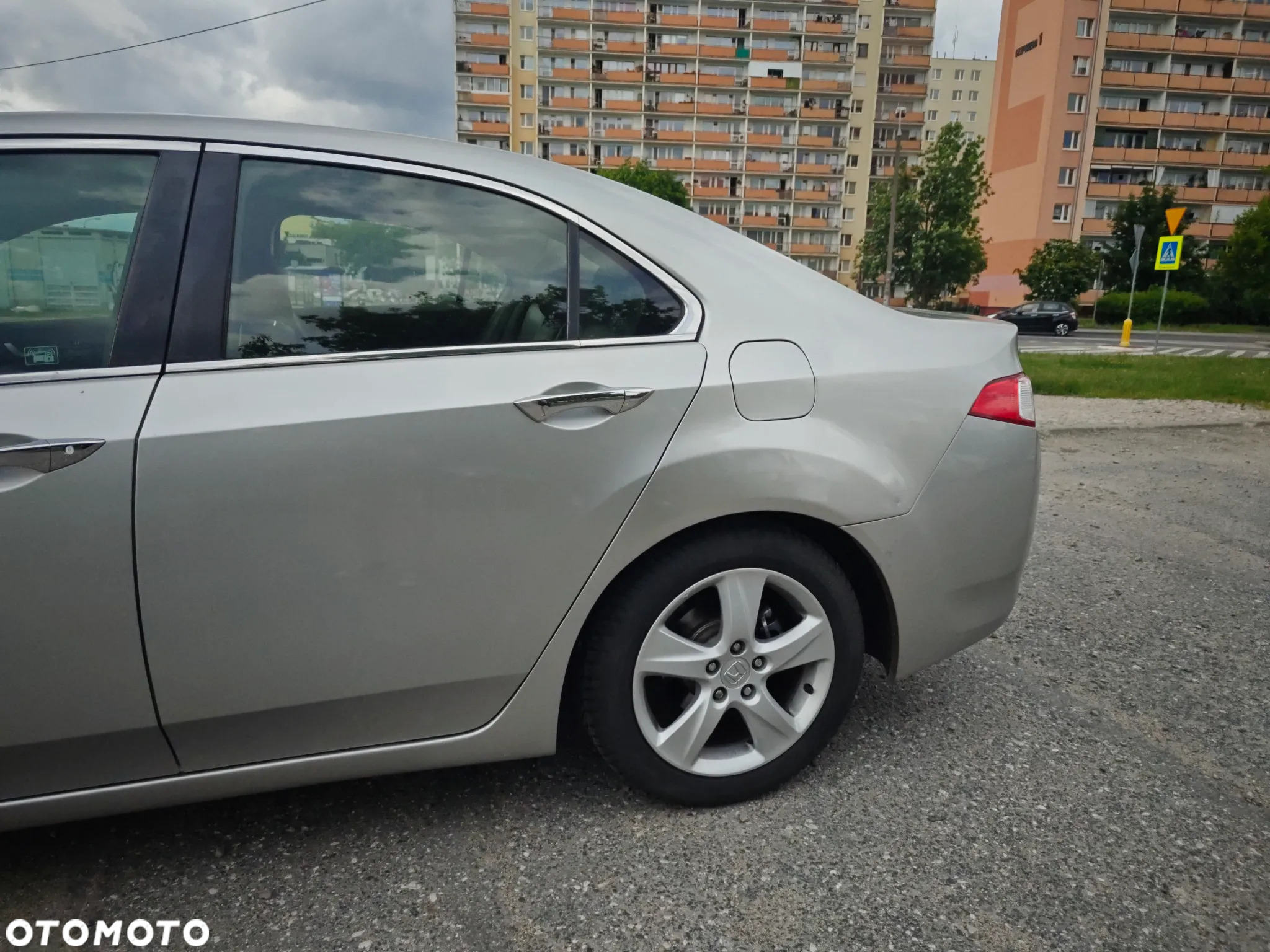 Honda Accord 2.0 Executive - 21