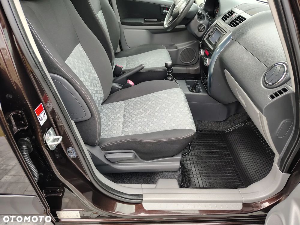 Suzuki SX4 2.0 DDiS 4x4 Limited - 17