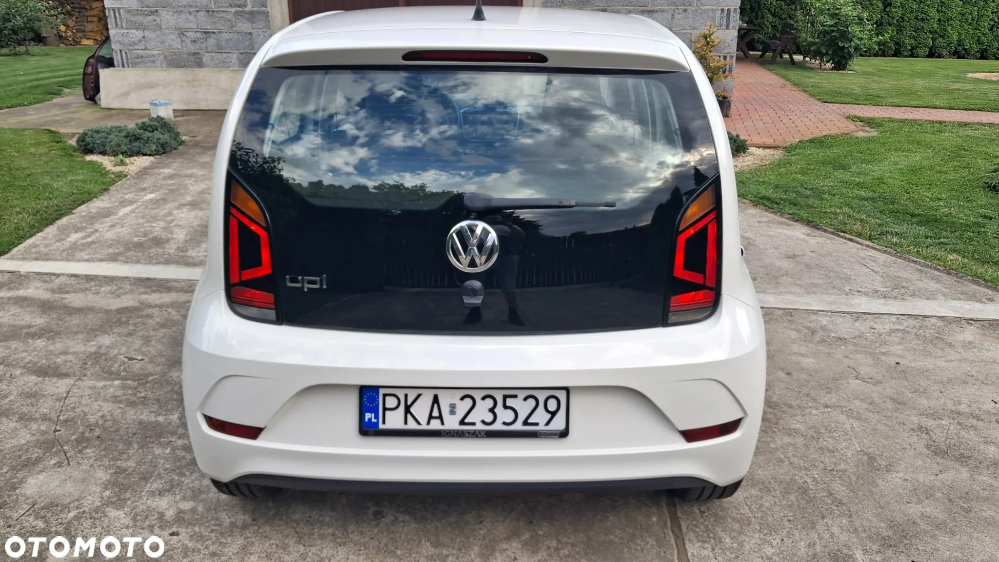 Volkswagen up! (BlueMotion Technology) high - 6