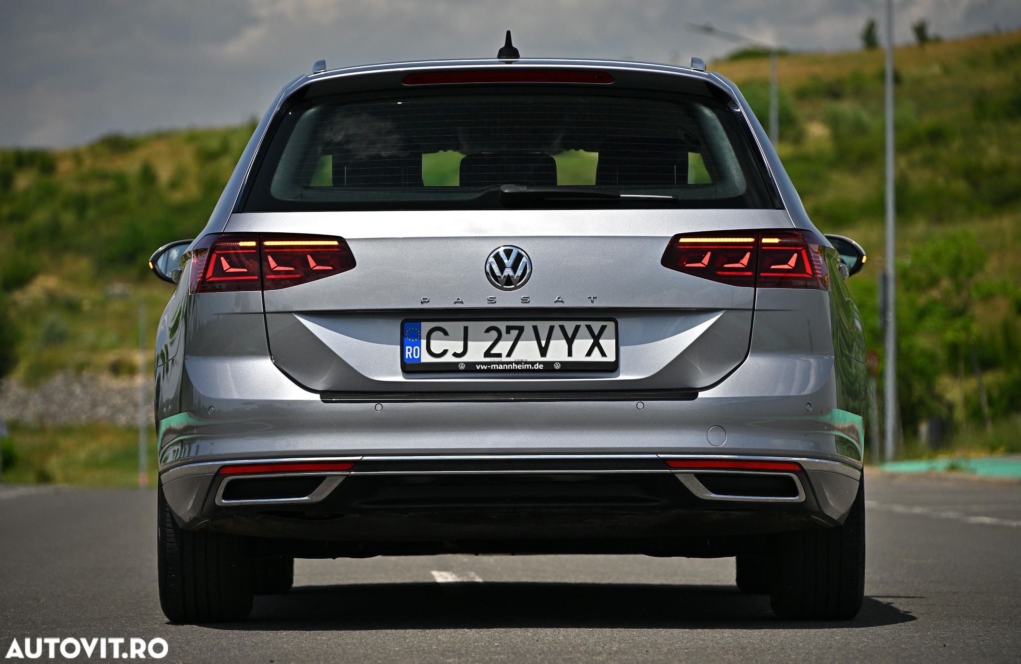 Volkswagen Passat Variant 2.0 TDI DSG (BlueMotion Technology) Highline - 10