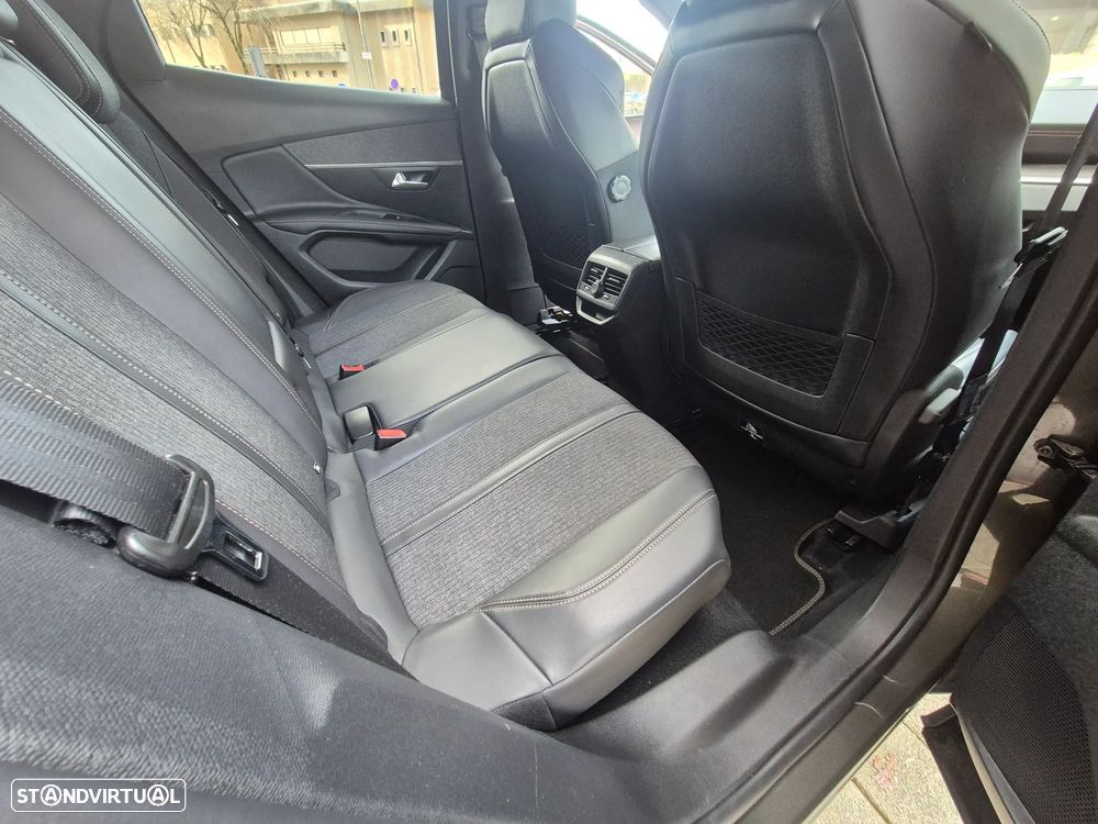 Peugeot 3008 1.5 BlueHDi GT Line - 17