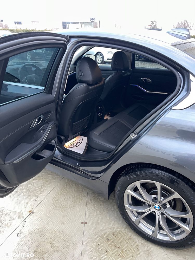 BMW Seria 3 320d AT MHEV - 23