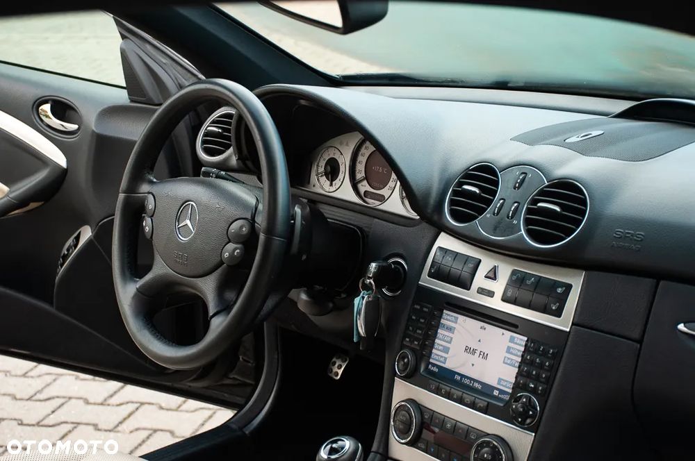 Mercedes-Benz CLK Coupe 350 7G-TRONIC Avantgarde - 21
