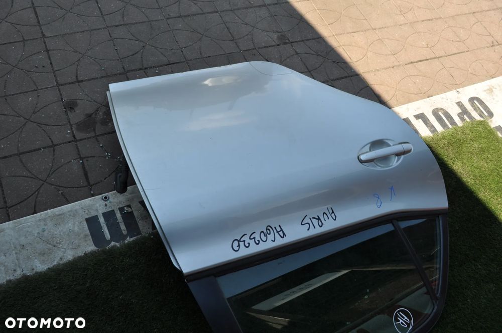 toyota auris I drzwi nr A60330 WYSYŁKA - 4