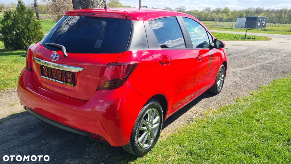 Toyota Yaris 1.0 VVT-i Comfort mit Design-Paket - 4