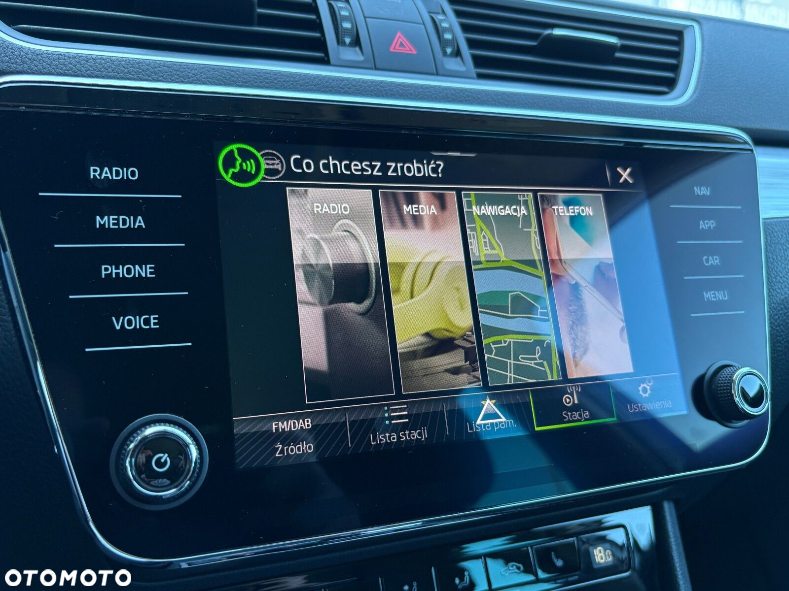 Skoda Superb 2.0 TDI SCR Ambition DSG - 31