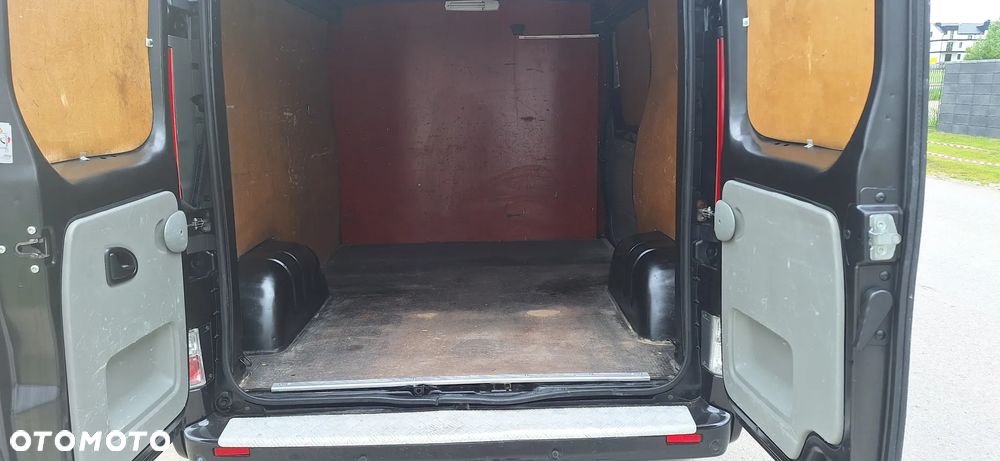 Opel Vivaro - 12