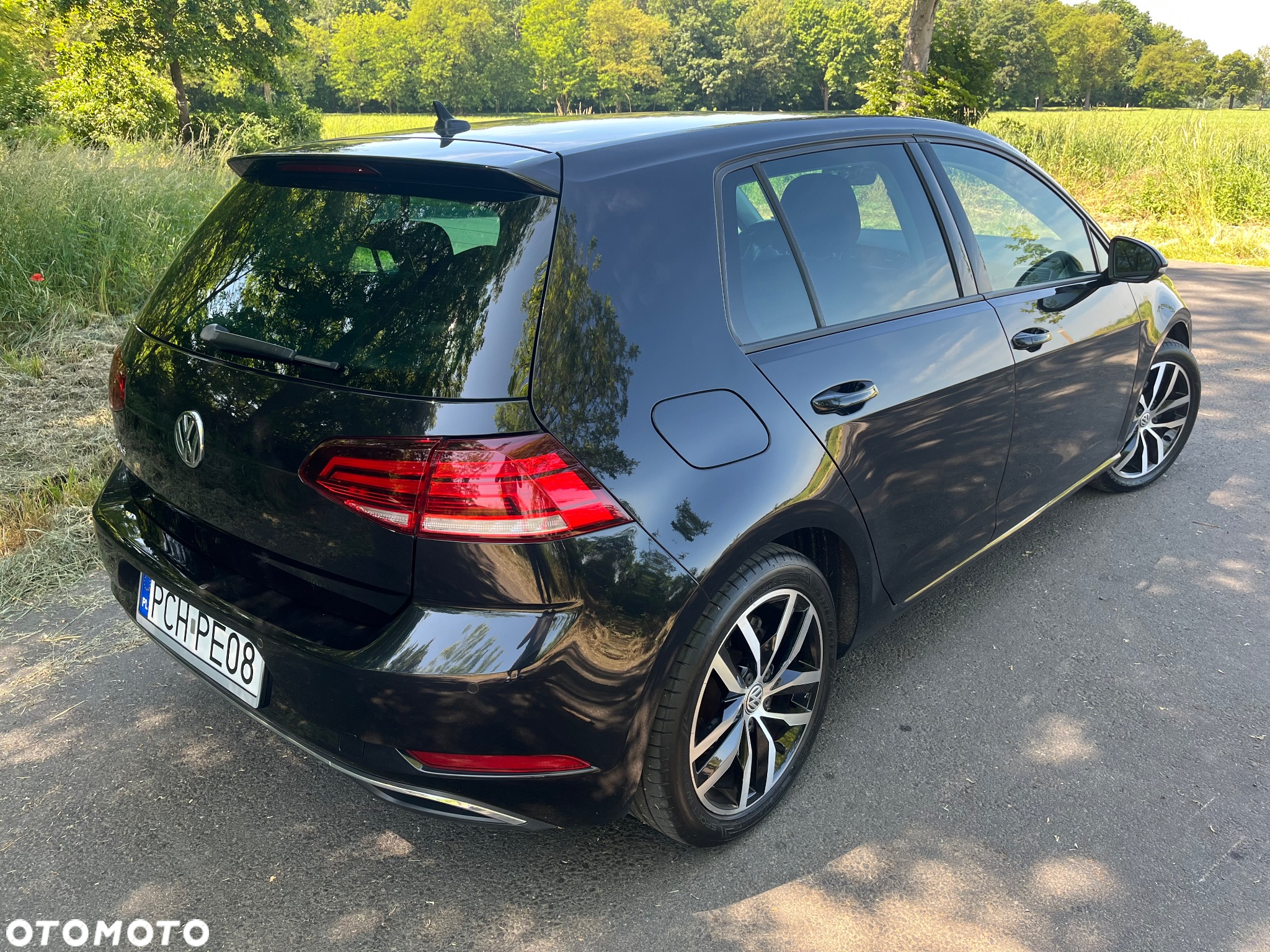 Volkswagen Golf - 5