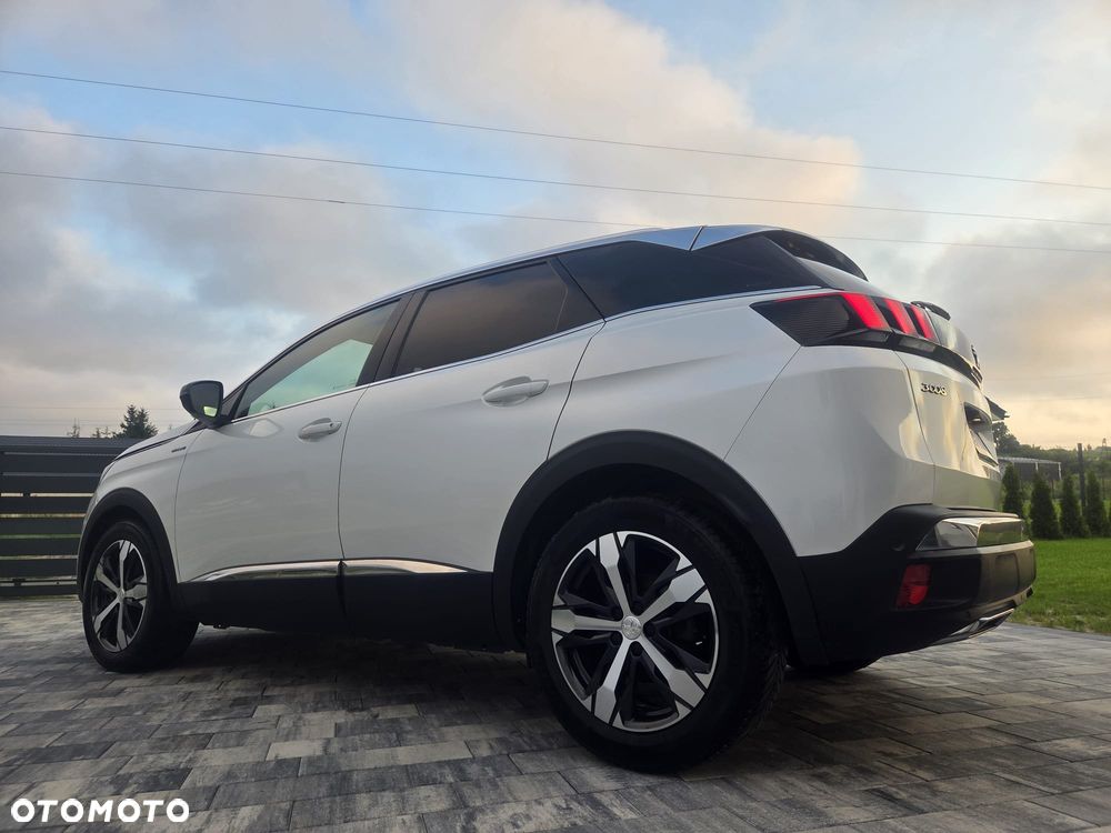 Peugeot 3008 1.2 PureTech GPF Allure S&S - 4