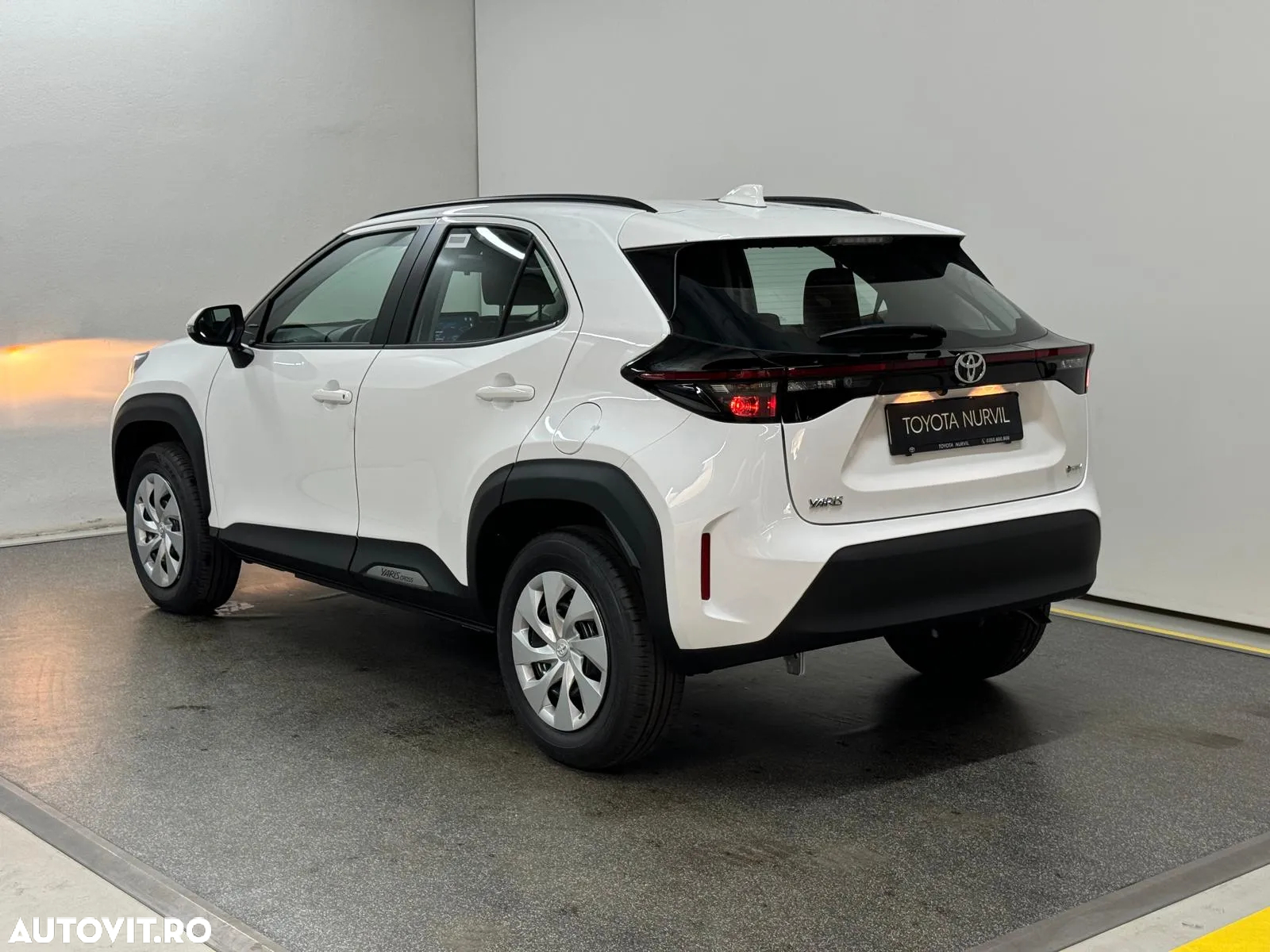 Toyota Yaris Cross 1.5 VVT-i HSD 4x2 Active - 4