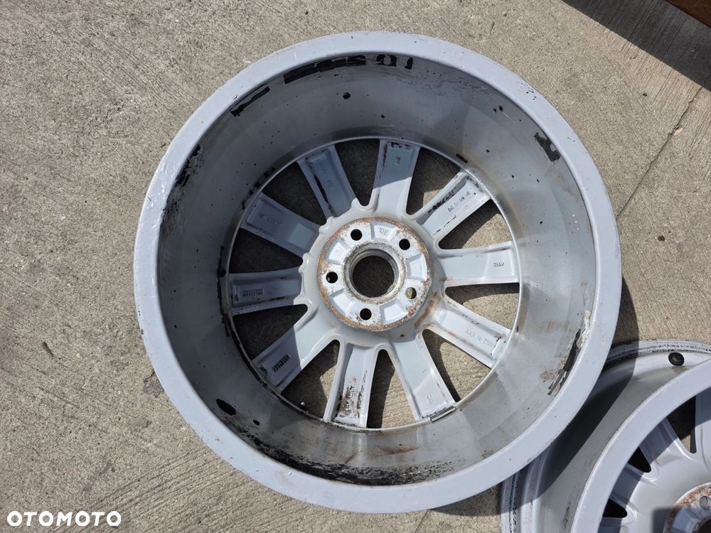 FELGA FELGI VW AUDI SKODA A3 A4 A6 8.0J R18 ET26 8K0601025AD 26/26 KOMPLET - 12