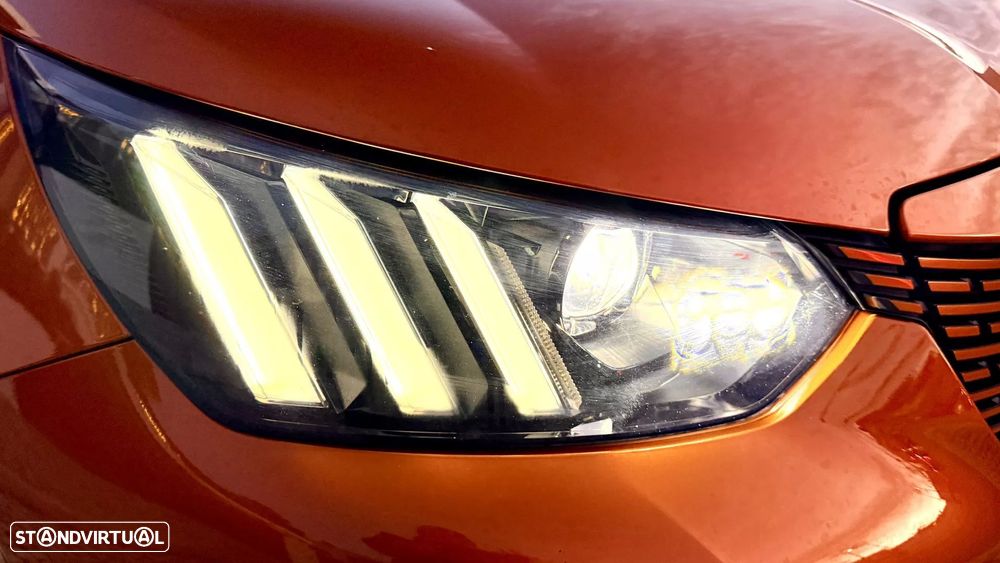 Peugeot e-2008 50 kWh GT Line - 10