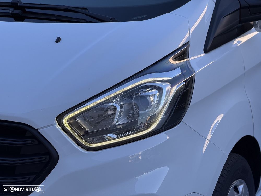 Ford Transit Custom 2.0 TDCi 130HP Teto Alto 3L - 4