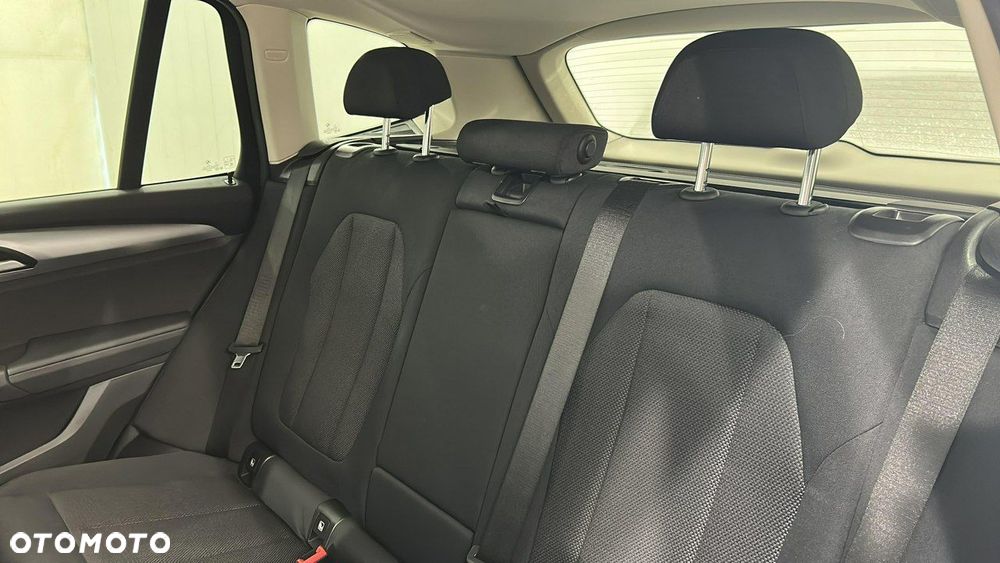 BMW X3 sDrive18d Advantage sport - 12