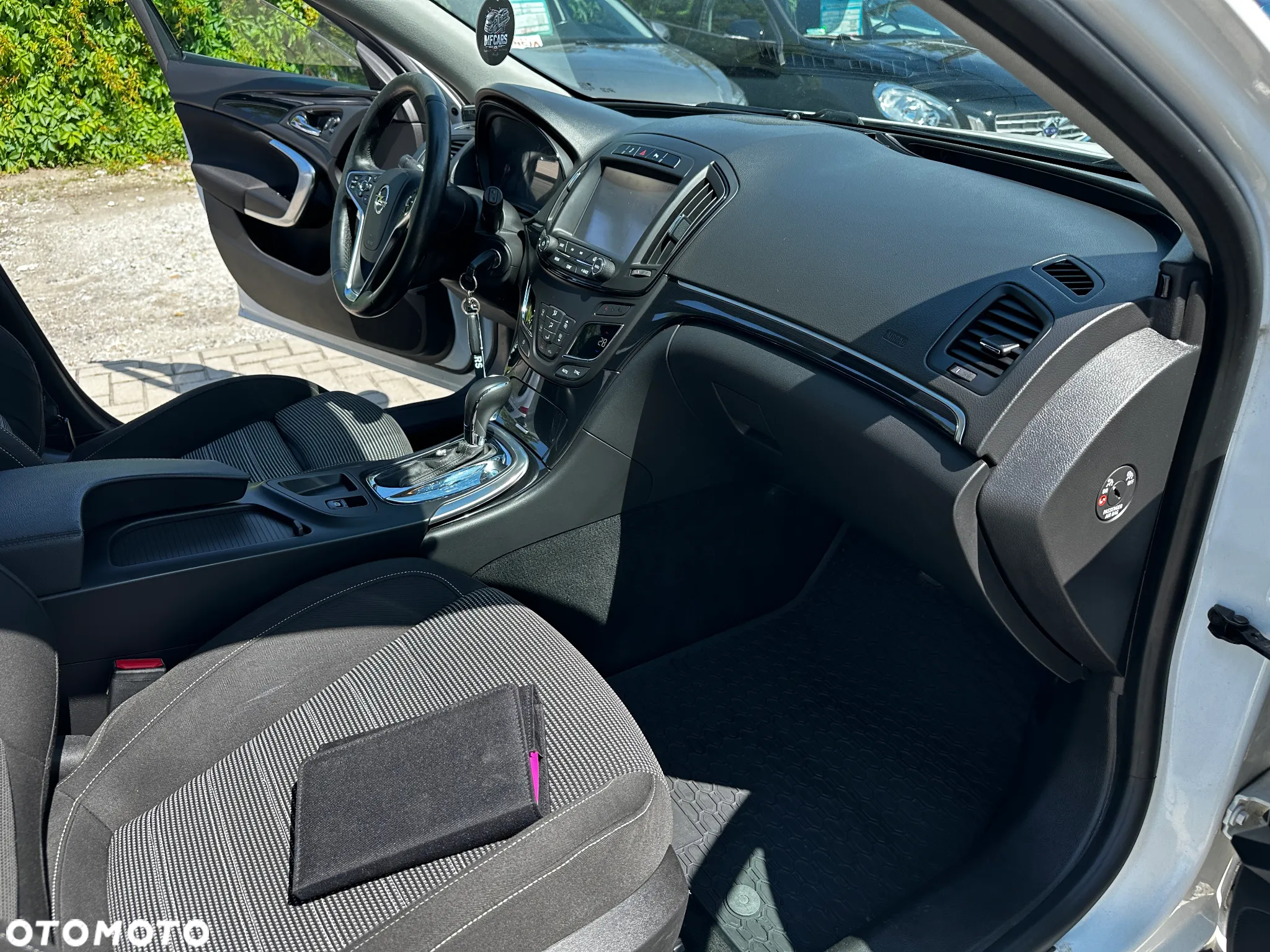 Opel Insignia - 22