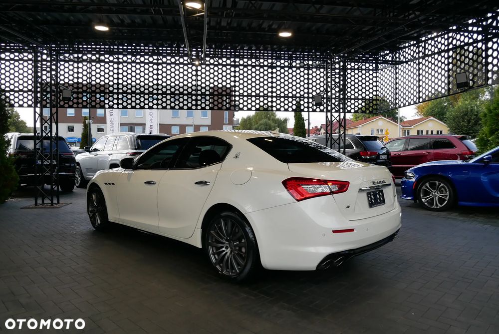 Maserati Ghibli S - 4