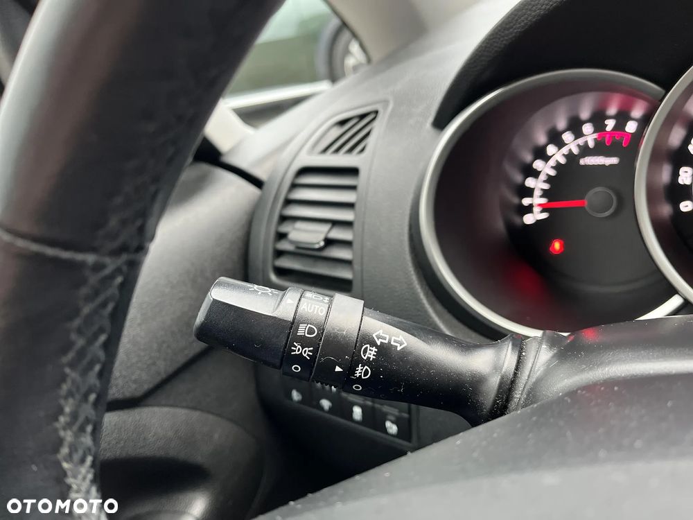 Kia Venga 1.6 Business Line - 23