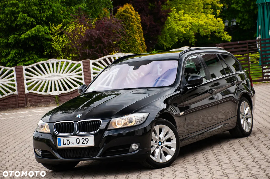 BMW Seria 3 320d xDrive DPF Touring Edition Fleet Exclusive - 23