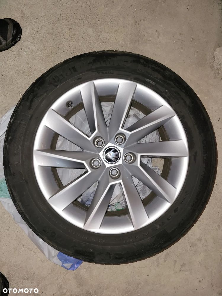 Skoda Superb 2.0 TSI Style DSG - 27