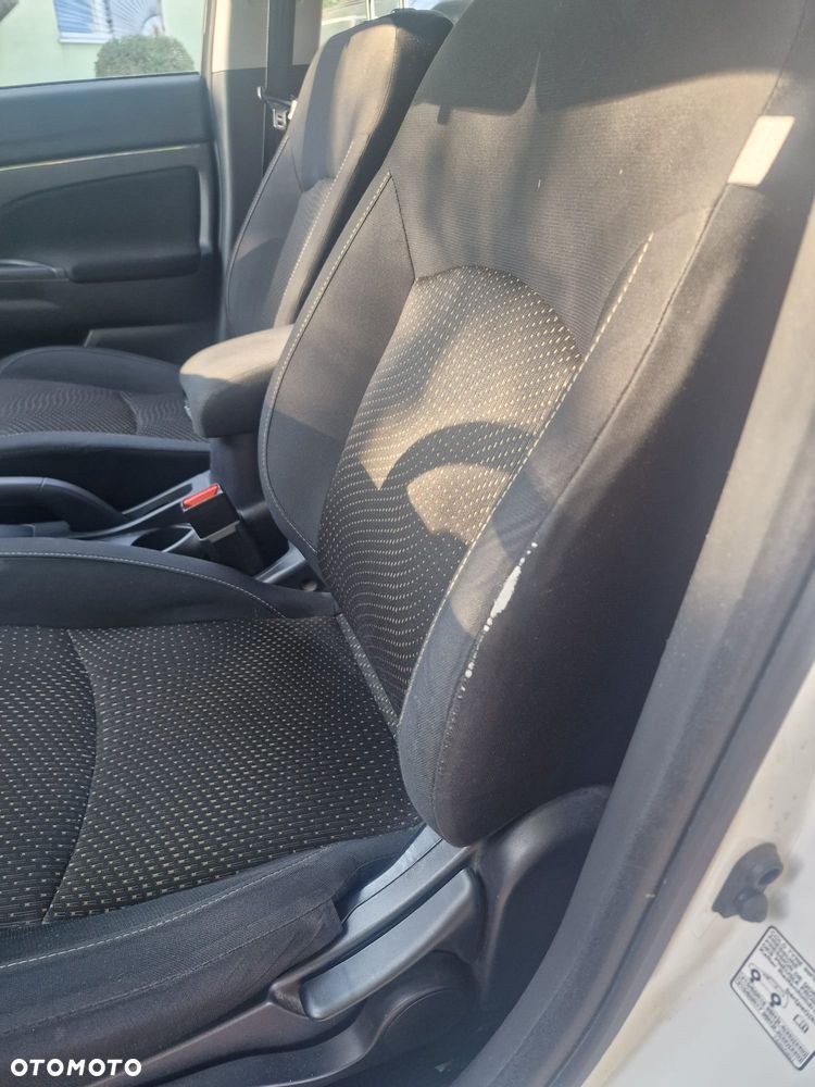 Mitsubishi ASX 1.6 Invite - 8