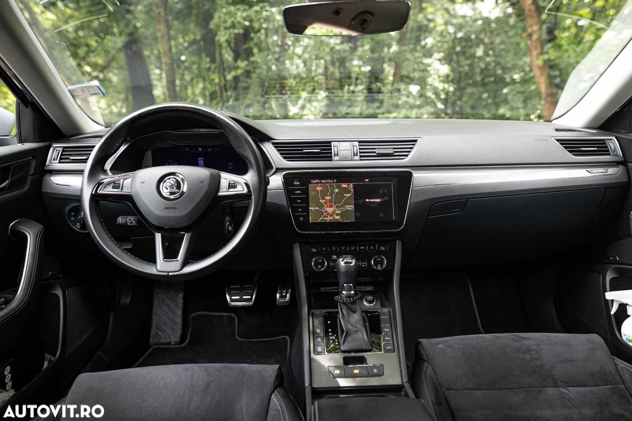 Skoda Superb Combi 2.0 TDI 4X4 DSG Scout - 30