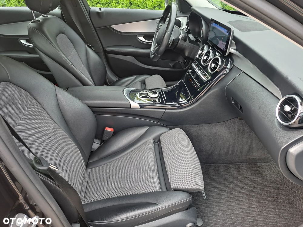 Mercedes-Benz Klasa C 220 d 9G-TRONIC Avantgarde - 6