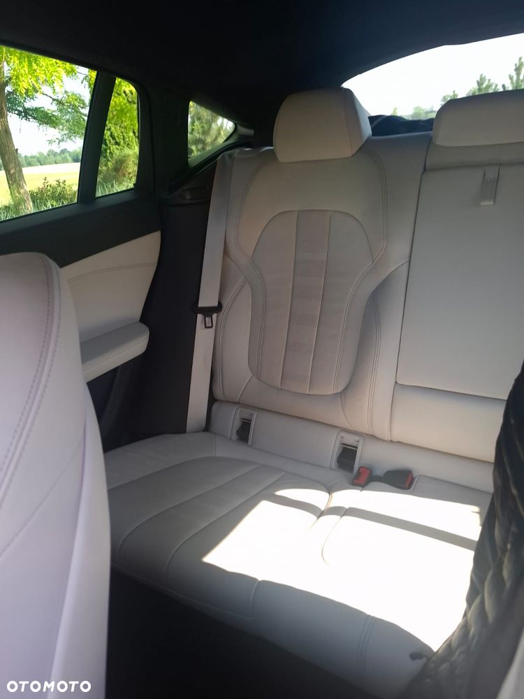 BMW X6 - 9