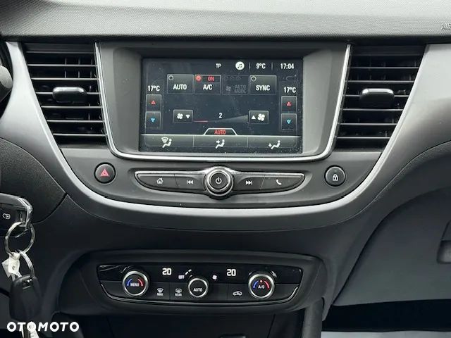 Opel Crossland X - 12