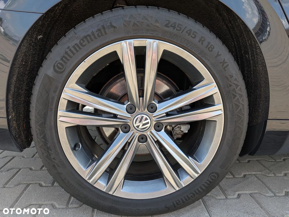 Volkswagen Arteon 2.0 TDI SCR R-Line DSG - 15