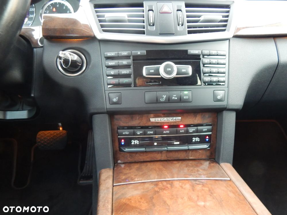 Mercedes-Benz Klasa E 250 CGI BlueEff Elegance - 28