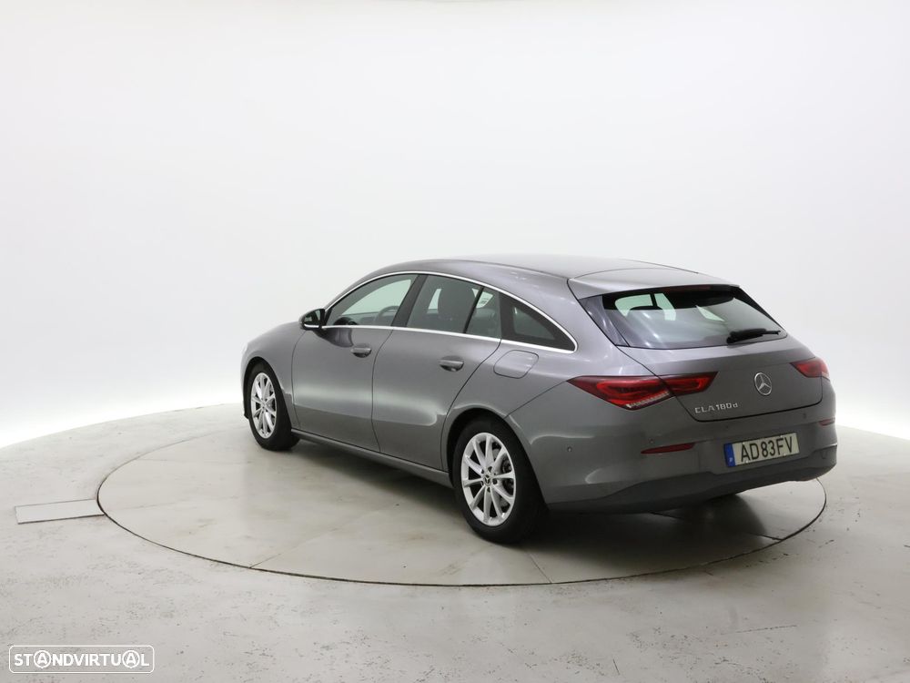 Mercedes-Benz CLA 180 d Shooting Brake Style Plus - 4
