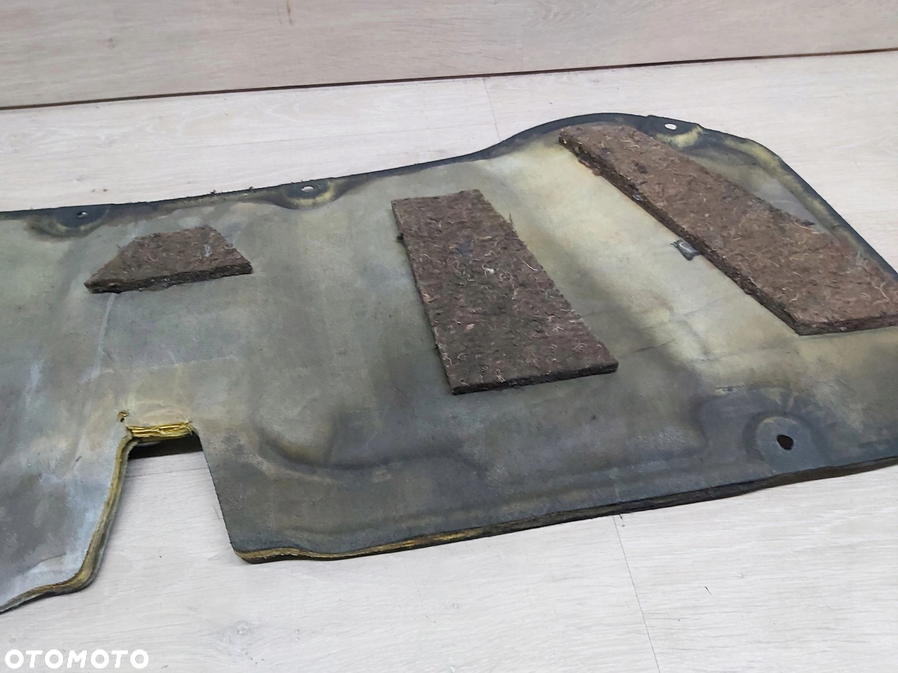 Toyota Auris II wygłuszenie maski przód podbitka - 5