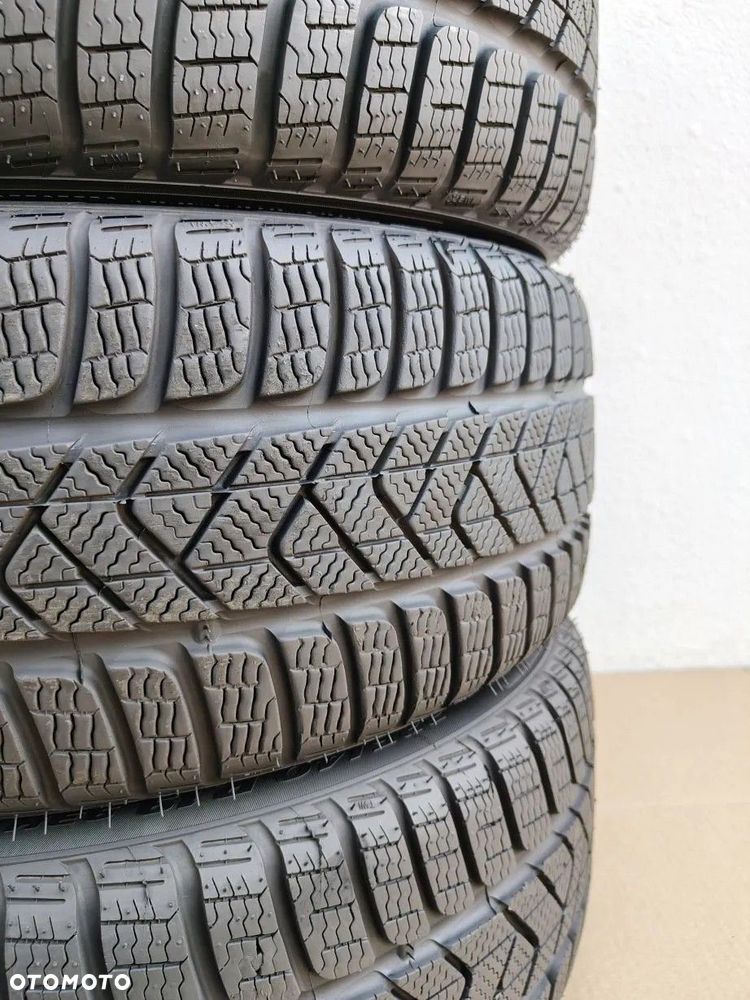OPONY 225/40/19 225/40R19 93H PIRELLI SOTTOZERO 3 RUN FLAT - 4