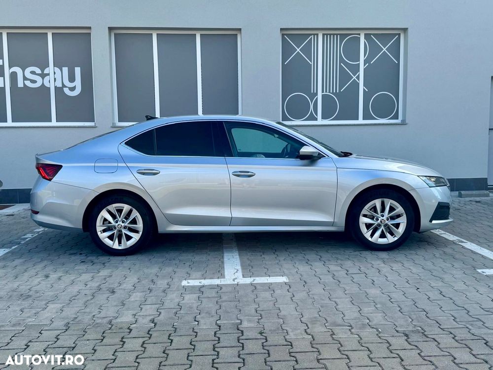 Skoda Octavia 2.0 TDI DSG Premium Edition - 26