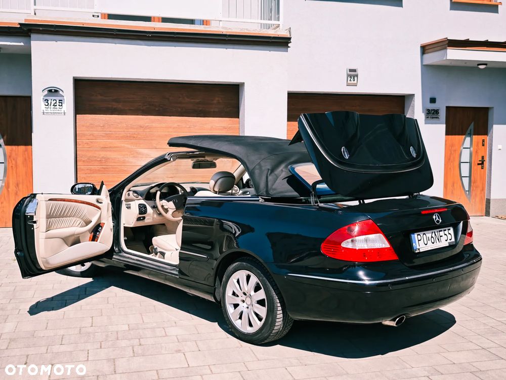 Mercedes-Benz CLK - 4